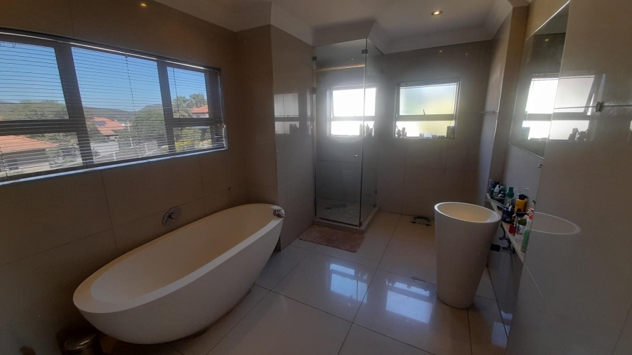 4 Bedroom Property for Sale in Birdwood Estate North West